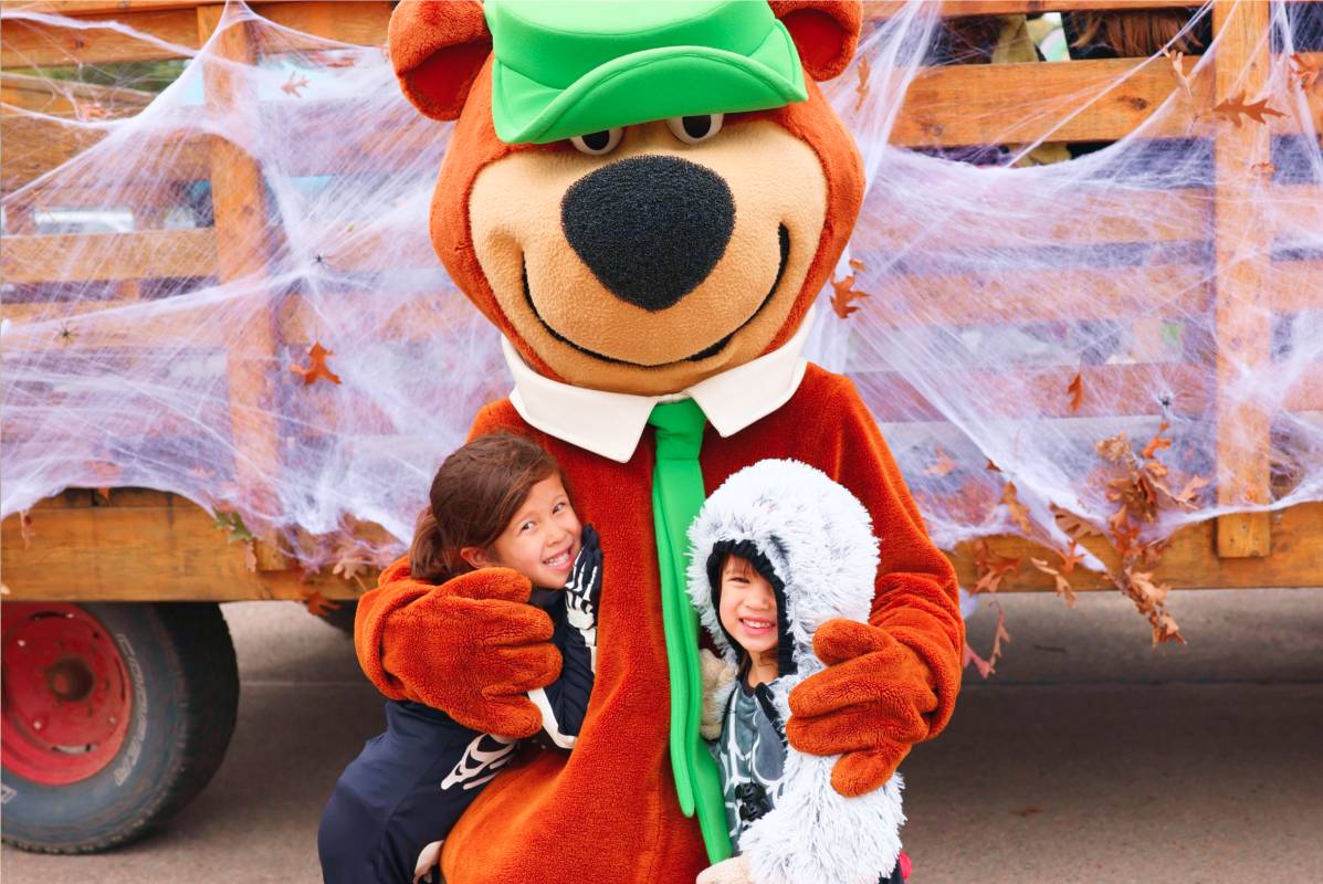 Halloween with Yogi Bear™